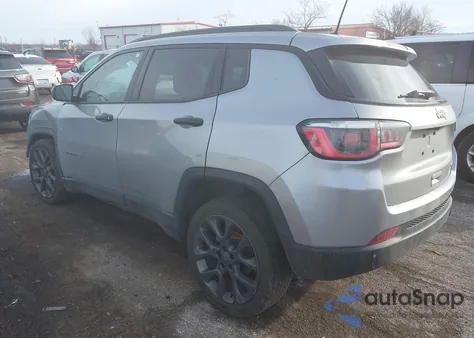 2018 Jeep Compass Sport Fwd из США, поврежденный, VIN 3C4NJCAB1JT181425